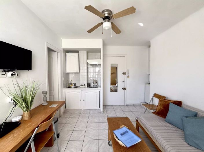 Image No.2-Appartement de 1 chambre à vendre à Cannes