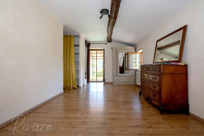 Image No.12-3 Bed House for sale