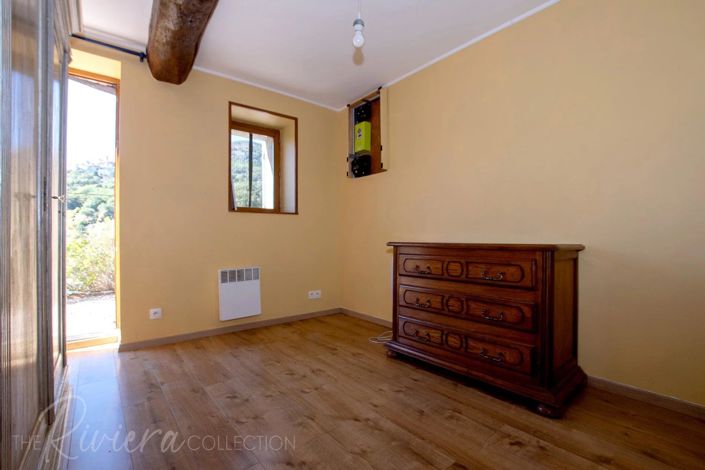 Image No.13-3 Bed House for sale