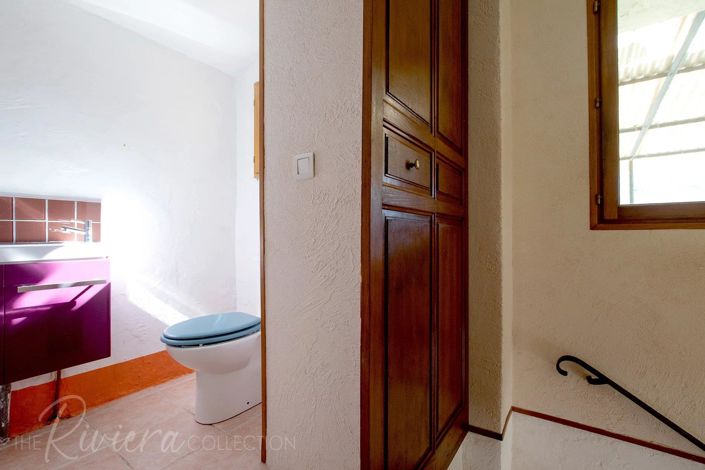 Image No.17-3 Bed House for sale