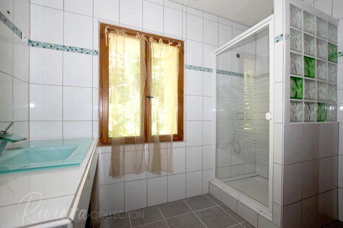 Image No.18-3 Bed House for sale