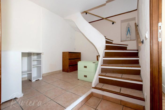 Image No.19-3 Bed House for sale