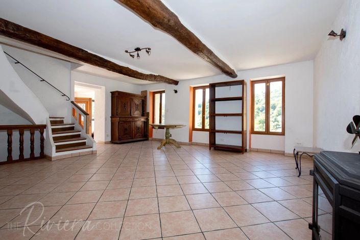 Image No.6-3 Bed House for sale