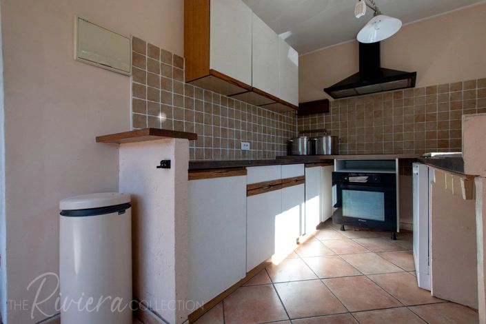 Image No.9-3 Bed House for sale