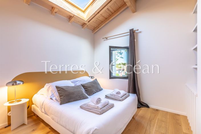 Image No.12-4 Bed House for sale