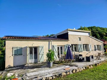 1 - Aspet, House