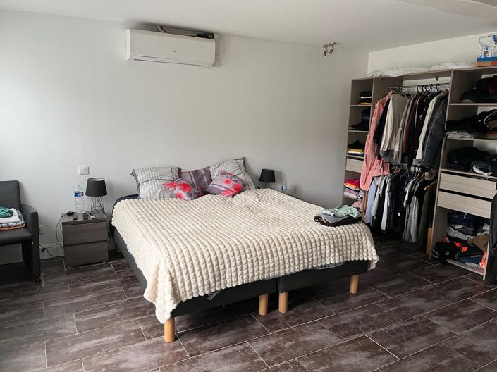 Image No.3-3 Bed House for sale