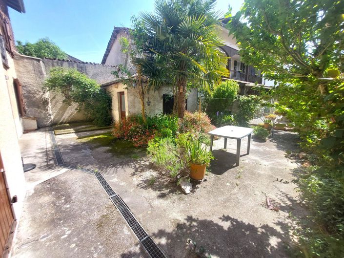 Image No.1-3 Bed House for sale