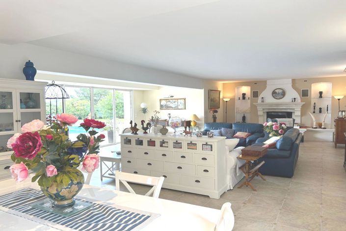 Image No.4-4 Bed House for sale