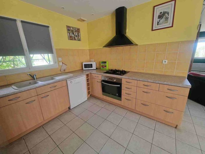 Image No.14-3 Bed House for sale