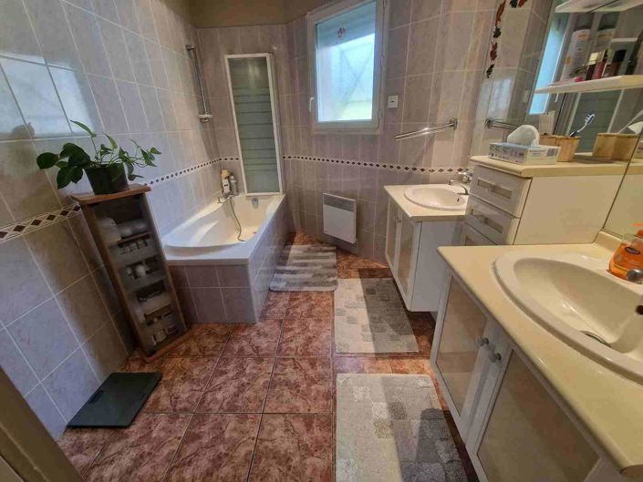 Image No.16-3 Bed House for sale