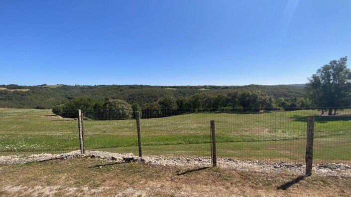 Image No.10-3 Bed House for sale