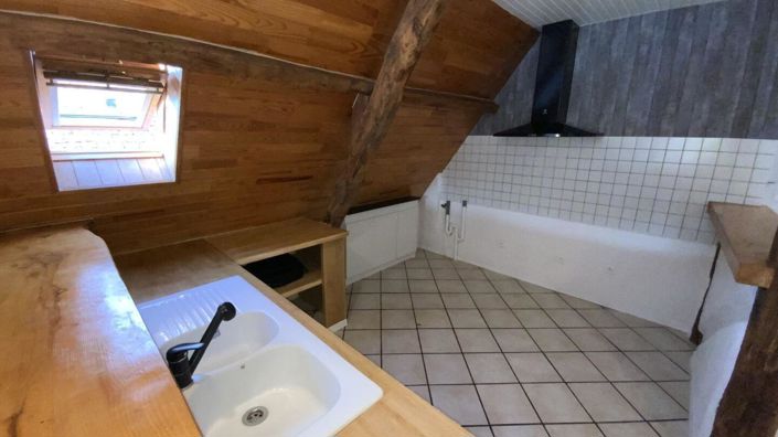 Image No.17-3 Bed House for sale