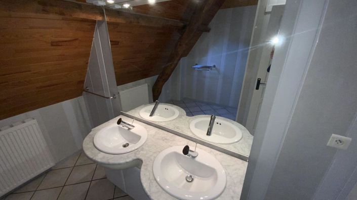 Image No.19-3 Bed House for sale