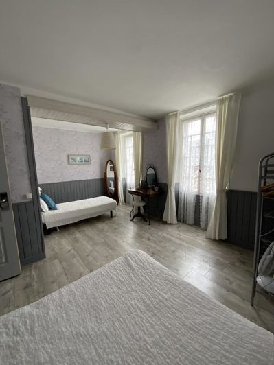 Image No.15-11 Bed House for sale