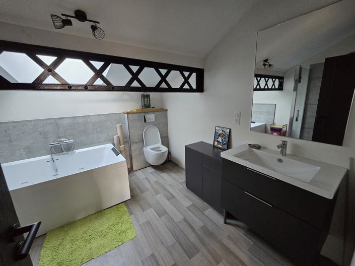 Image No.16-4 Bed House for sale