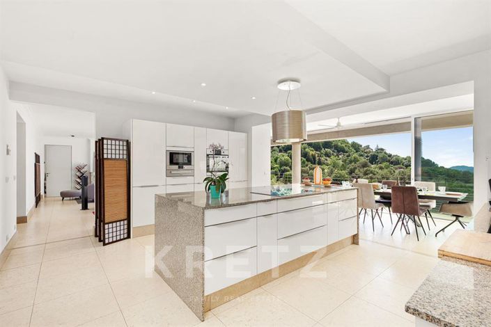 Image No.7-Maison de 5 chambres à vendre à Châteauneuf-Grasse