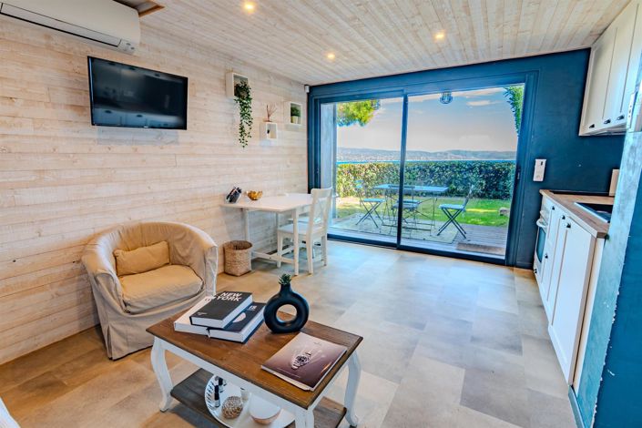 Image No.23-8 Bed House for sale