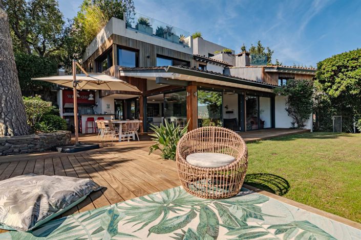 Image No.26-8 Bed House for sale