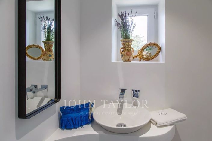 Image No.13-6 Bed House for sale