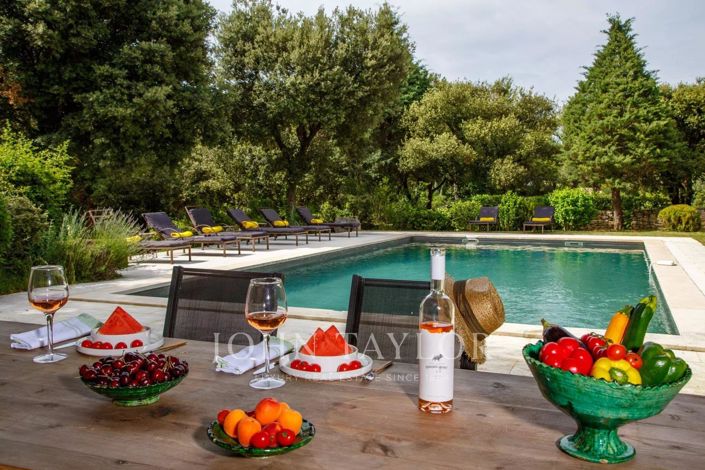 Image No.4-6 Bed House for sale