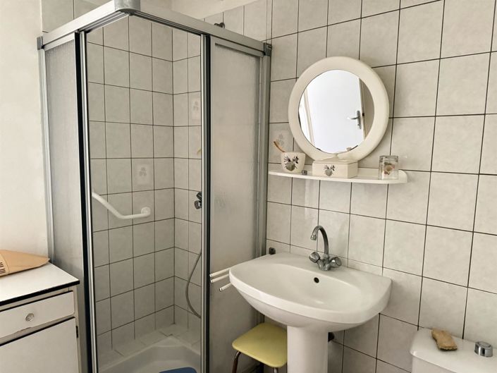 Image No.14-1 Bed House for sale