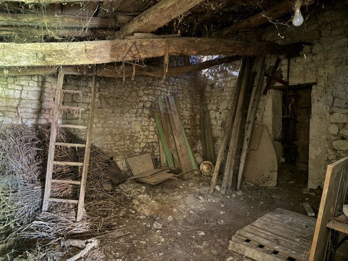 Image No.17-1 Bed House for sale