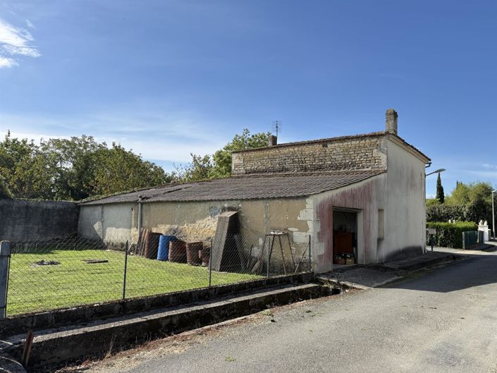 Image No.24-1 Bed House for sale