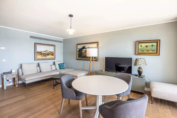 Image No.6-1 Bed Property for sale