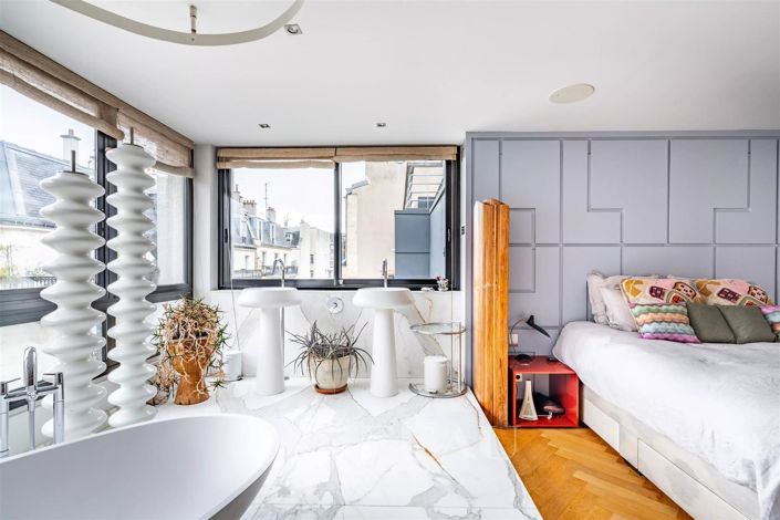 Image No.12-2 Bed Apartment for sale