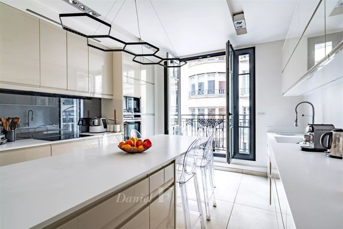 Image No.6-3 Bed Apartment for sale