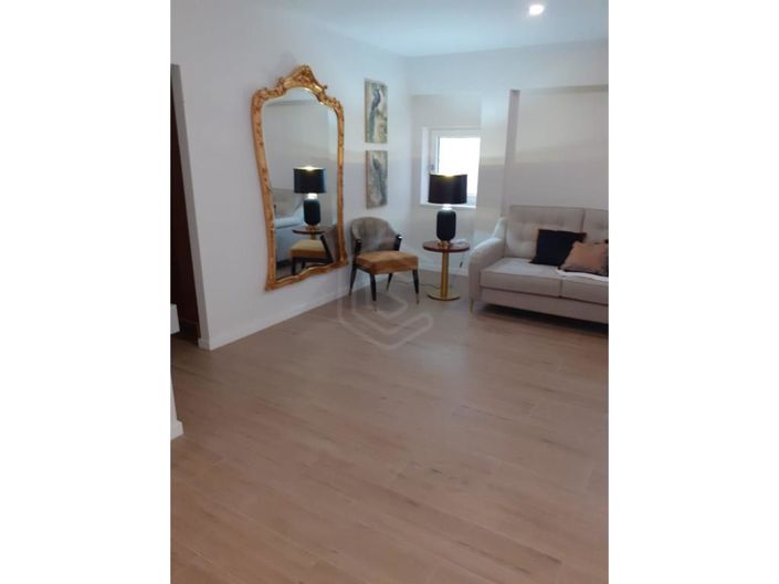 Image No.13-3 Bed House for sale