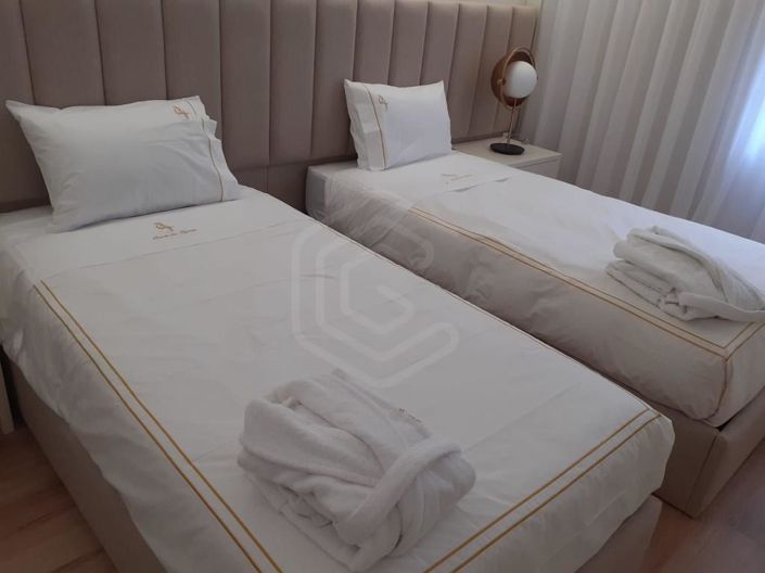 Image No.14-3 Bed House for sale