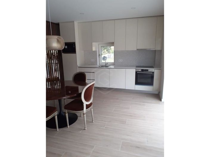 Image No.9-3 Bed House for sale