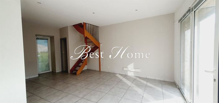 Image No.10-2 Bed House for sale