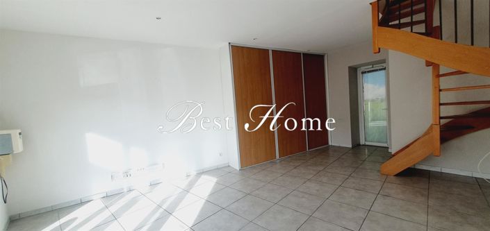 Image No.11-2 Bed House for sale