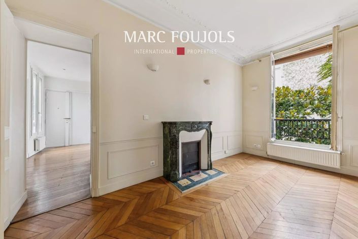 Image No.14-3 Bed Apartment for sale