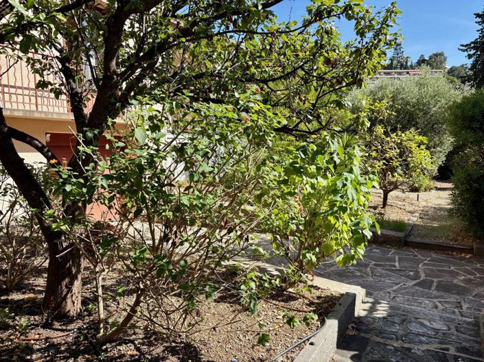 Image No.13-House for sale