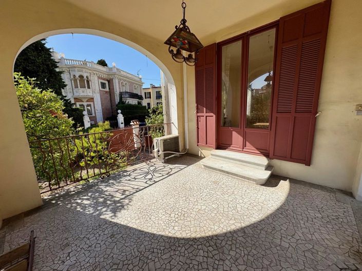 Image No.4-House for sale