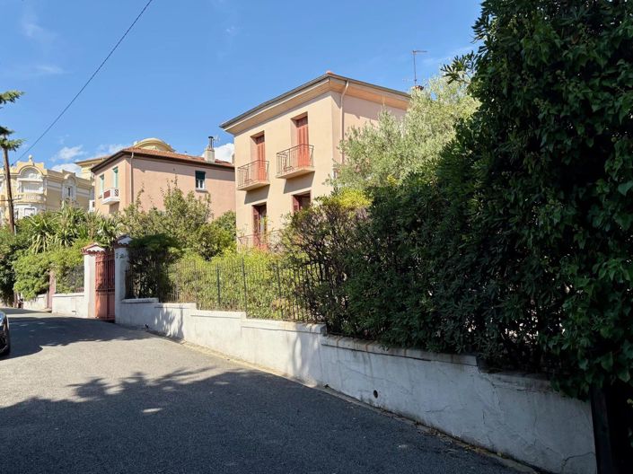 Image No.5-House for sale