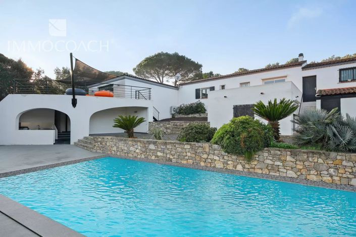 Image No.2-Maison à vendre à Bormes-les-Mimosas