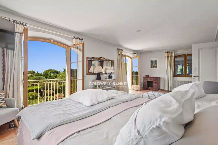 Image No.15-5 Bed House for sale