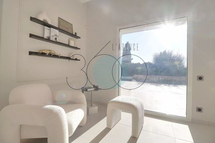 Image No.10-5 Bed House for sale