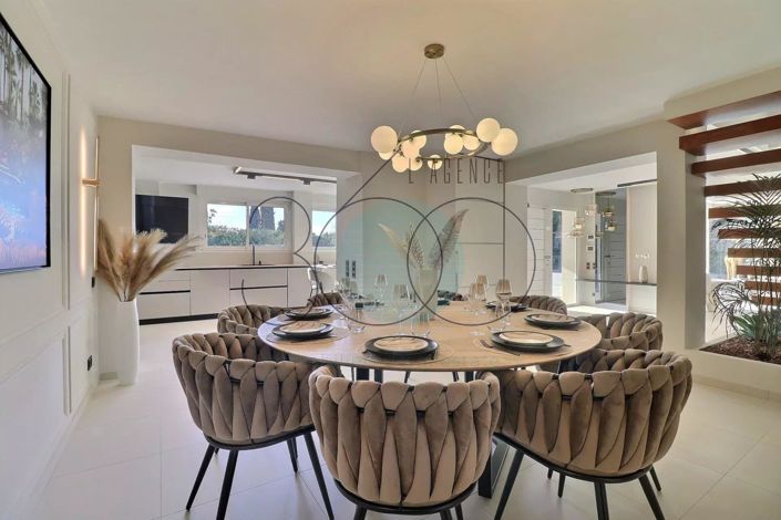 Image No.14-5 Bed House for sale