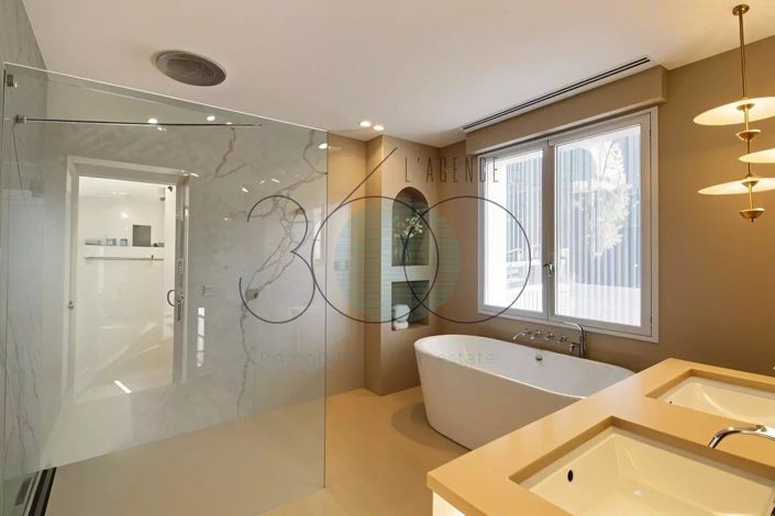 Image No.19-5 Bed House for sale