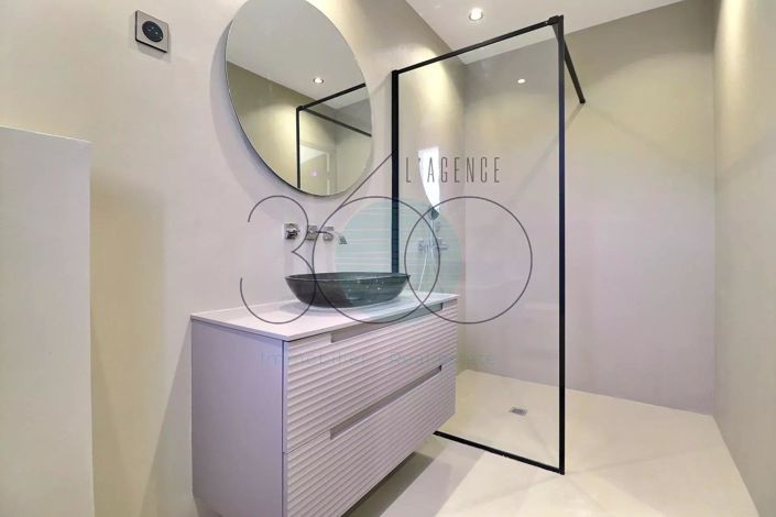 Image No.23-5 Bed House for sale