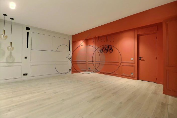 Image No.24-5 Bed House for sale