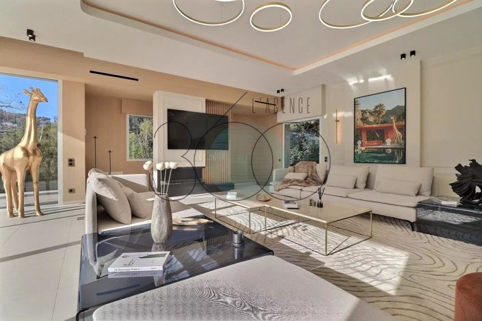 Image No.9-5 Bed House for sale