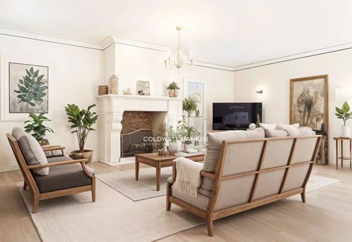 Image No.7-5 Bed House for sale