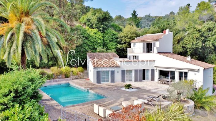 Image No.1-4 Bed House for sale